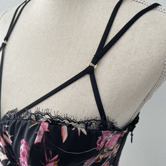 VICTORIAS SECRET VERY SEXY BLACK FLORAL SATIN BUSTIER CORSET TOP 36C GUC - Picture 6 of 9